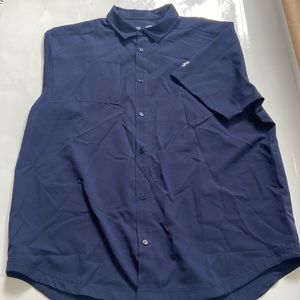 Mens Under Armour button up short sleeve shirt size XL